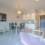 公寓 Sun 7 - Easy - Rent - Z Basenem *