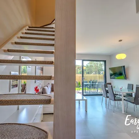 Sun 7 - Easy - Rent - Z Basenem *