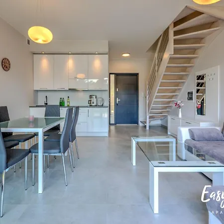 Apartment Sun 7 - Easy - Rent - Z Basenem