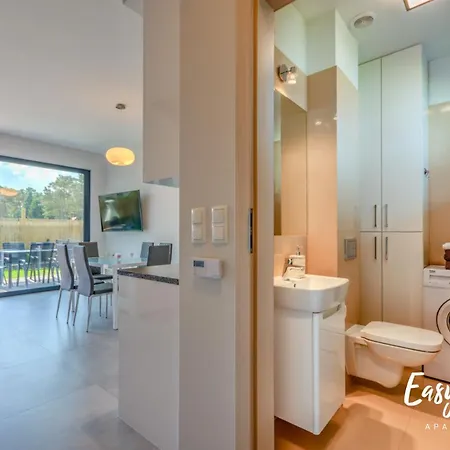 Sun 7 - Easy - Rent - Z Basenem Apartment *