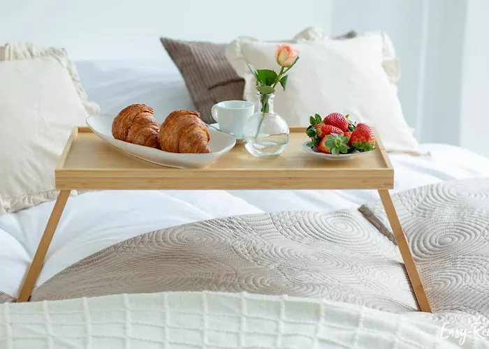 Sun 7 - Easy - Rent - Z Basenem ポビエロボ