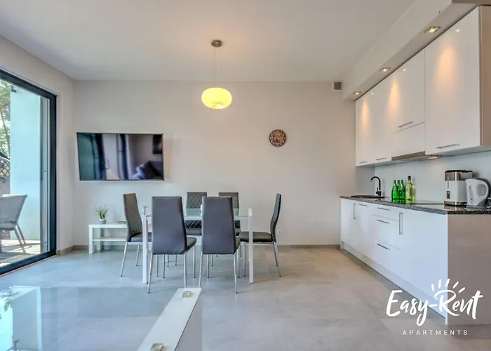 Sun 7 - Easy - Rent - Z Basenem